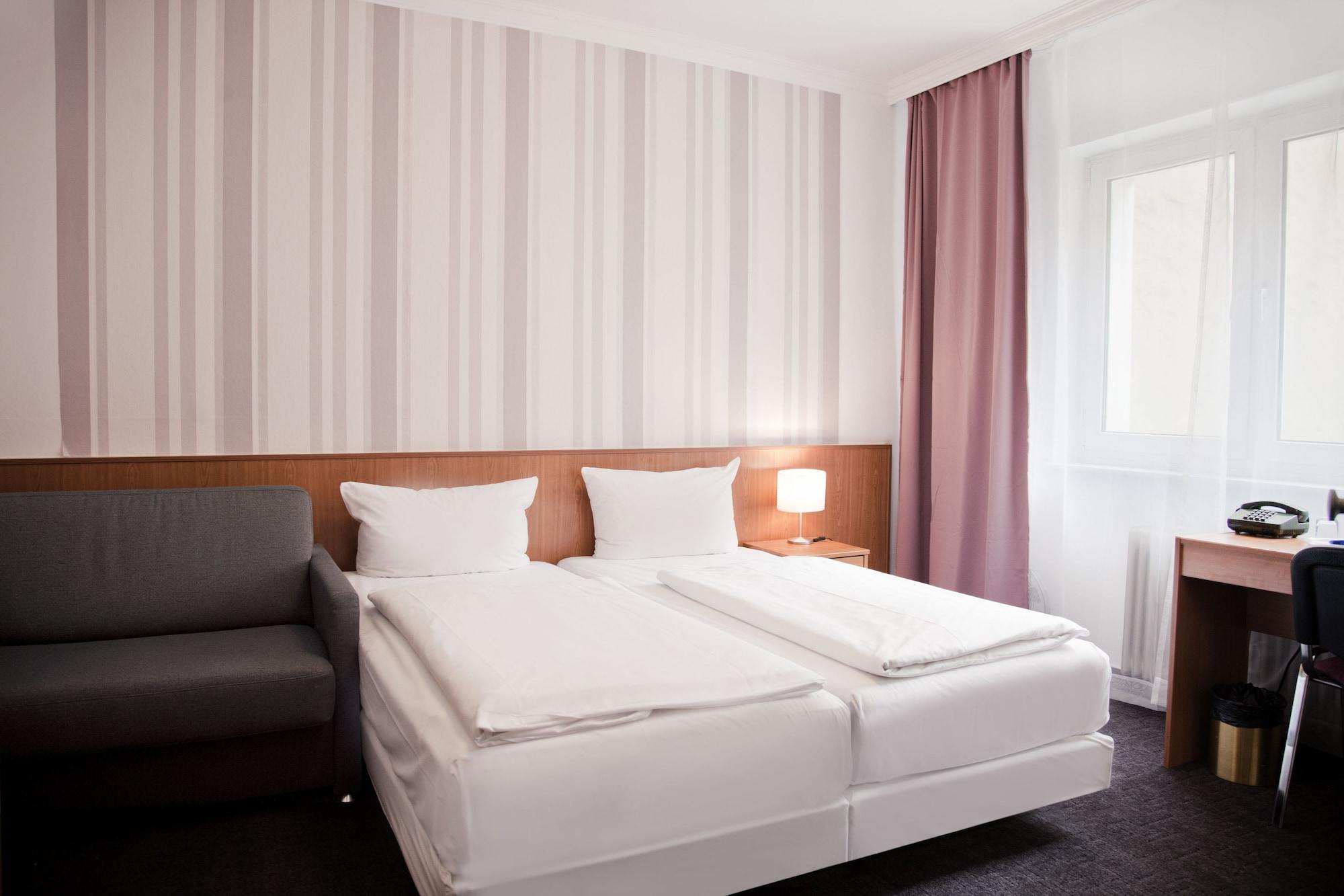 Hotel Les Nations Berlin Zewnętrze zdjęcie