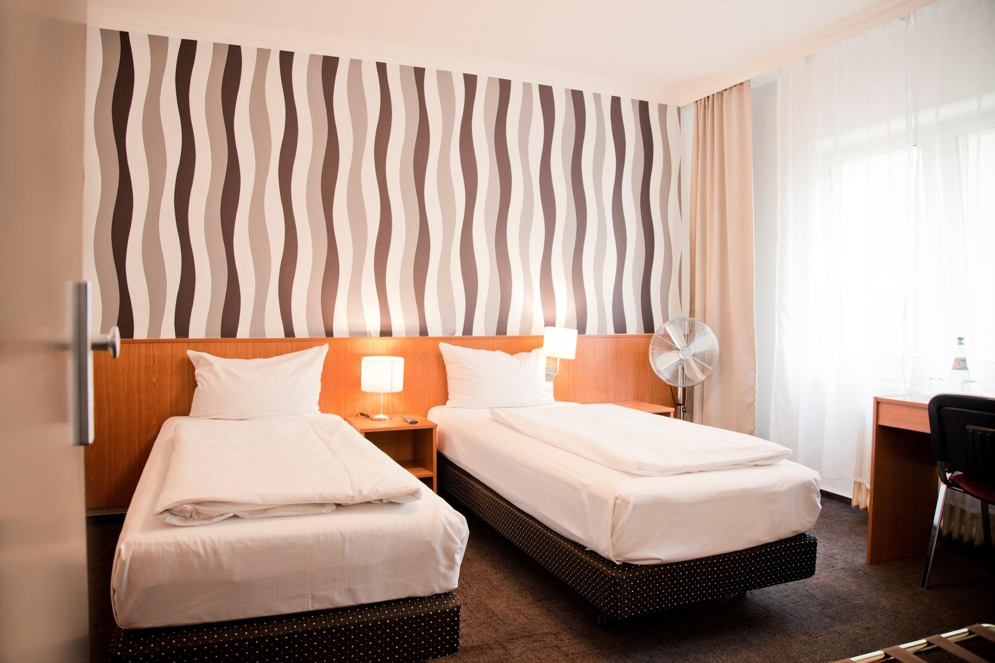 Hotel Les Nations Berlin Zewnętrze zdjęcie