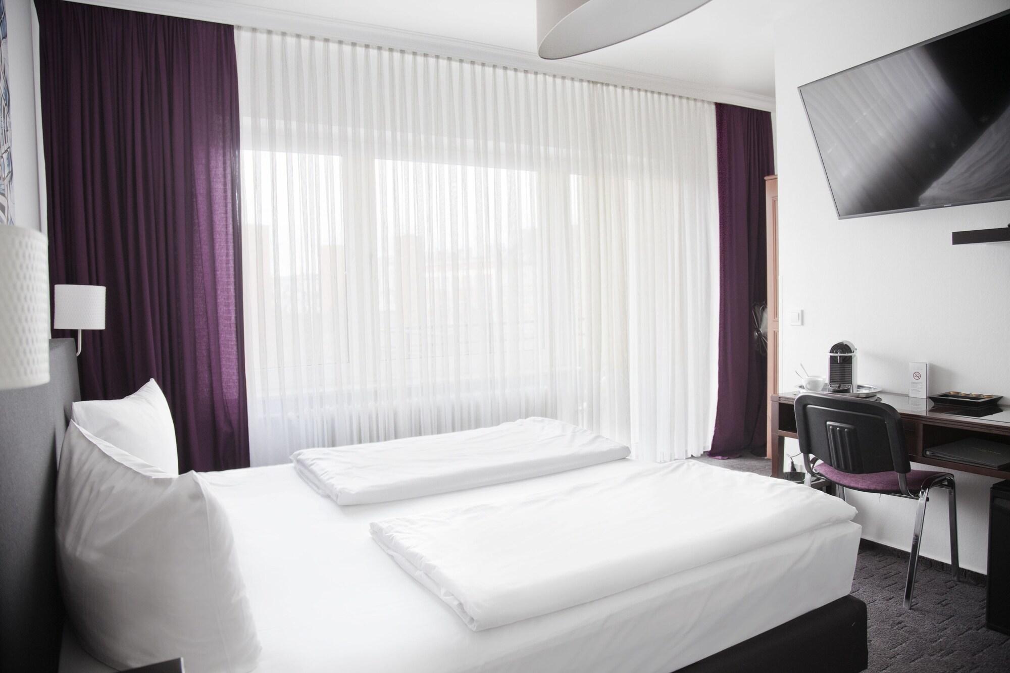 Hotel Les Nations Berlin Zewnętrze zdjęcie